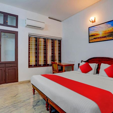 Hotel O Poptavern Heritage Kovalam Buitenkant foto