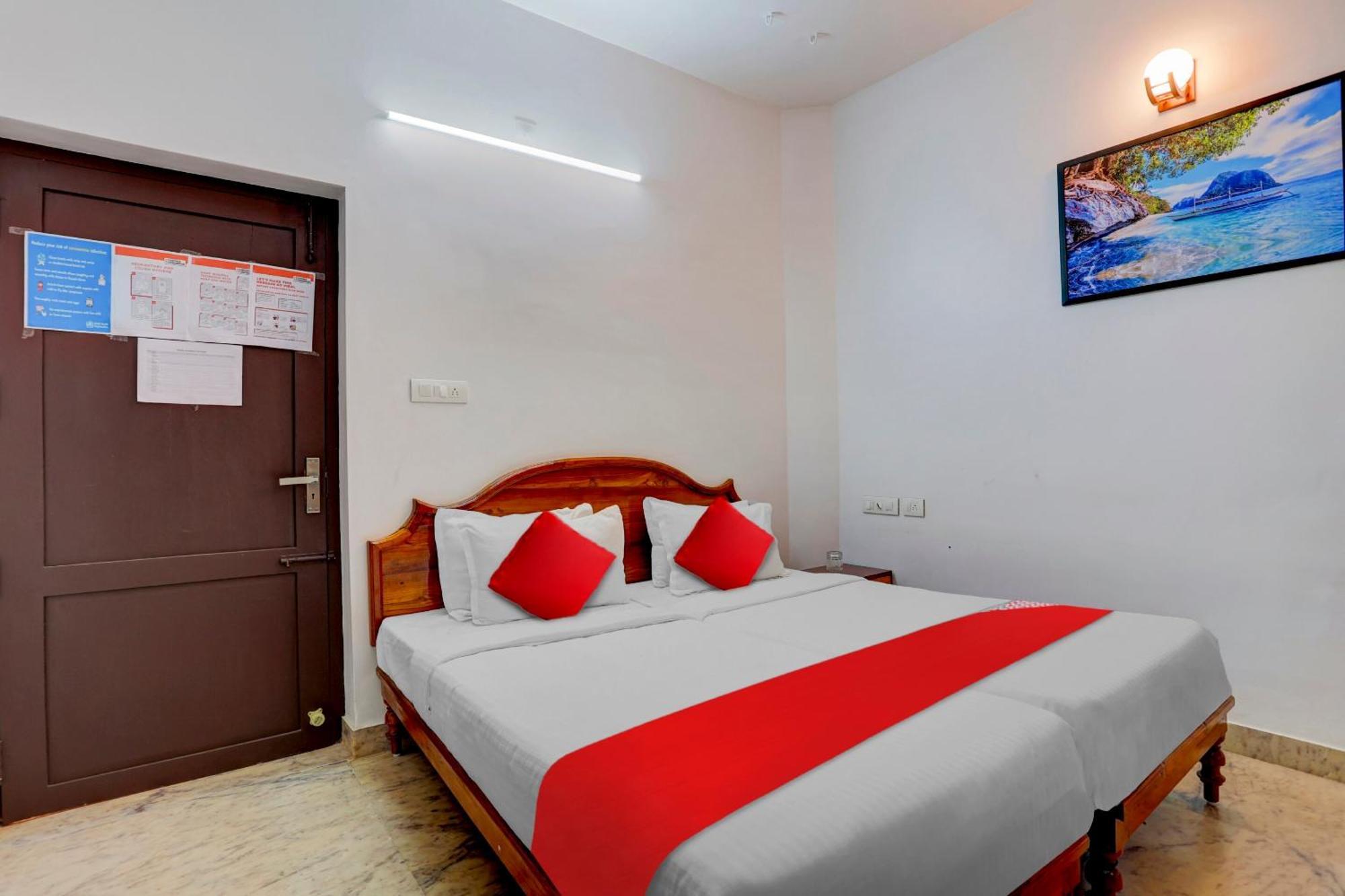 Hotel O Poptavern Heritage Kovalam Buitenkant foto