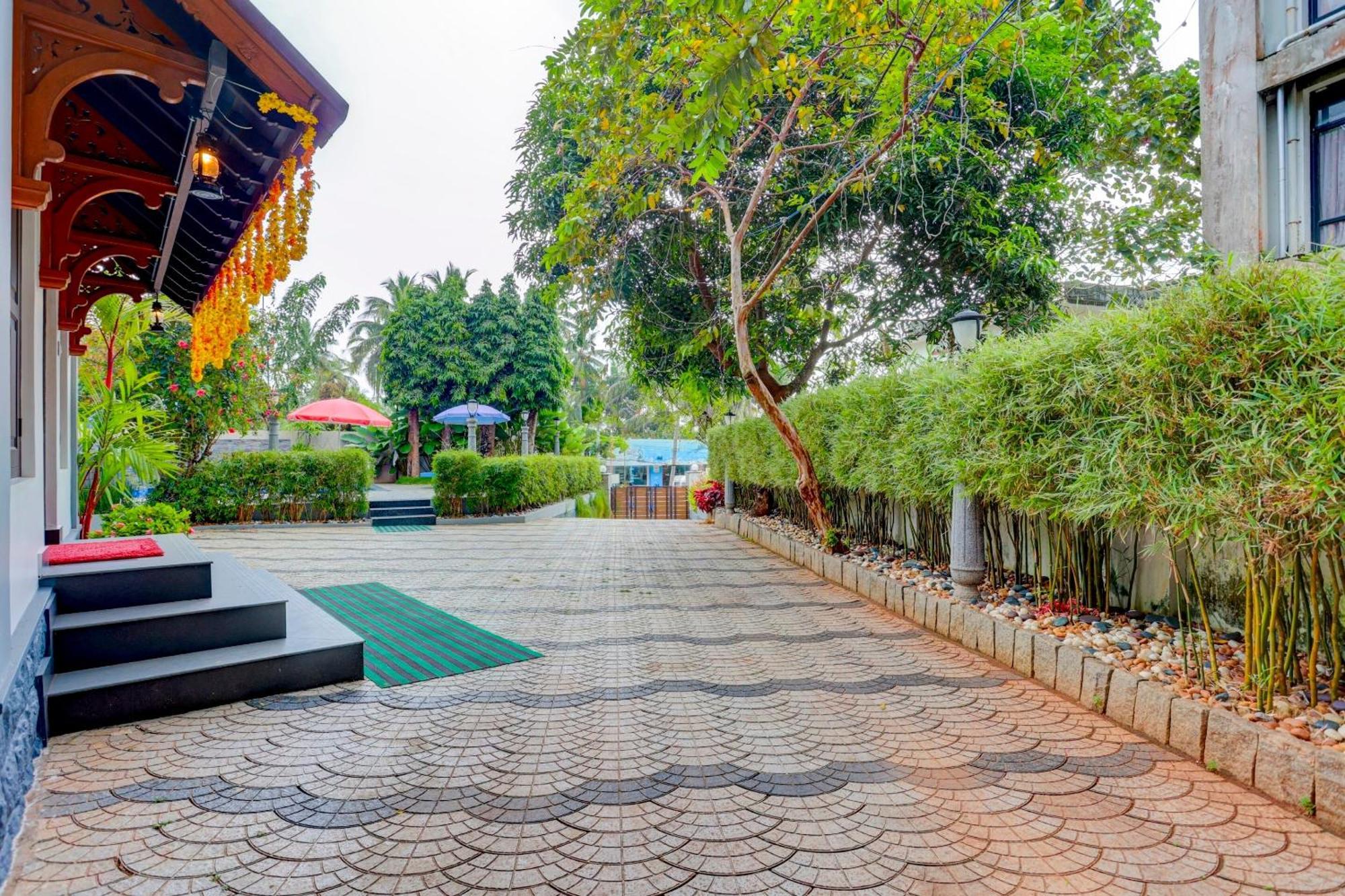 Hotel O Poptavern Heritage Kovalam Buitenkant foto