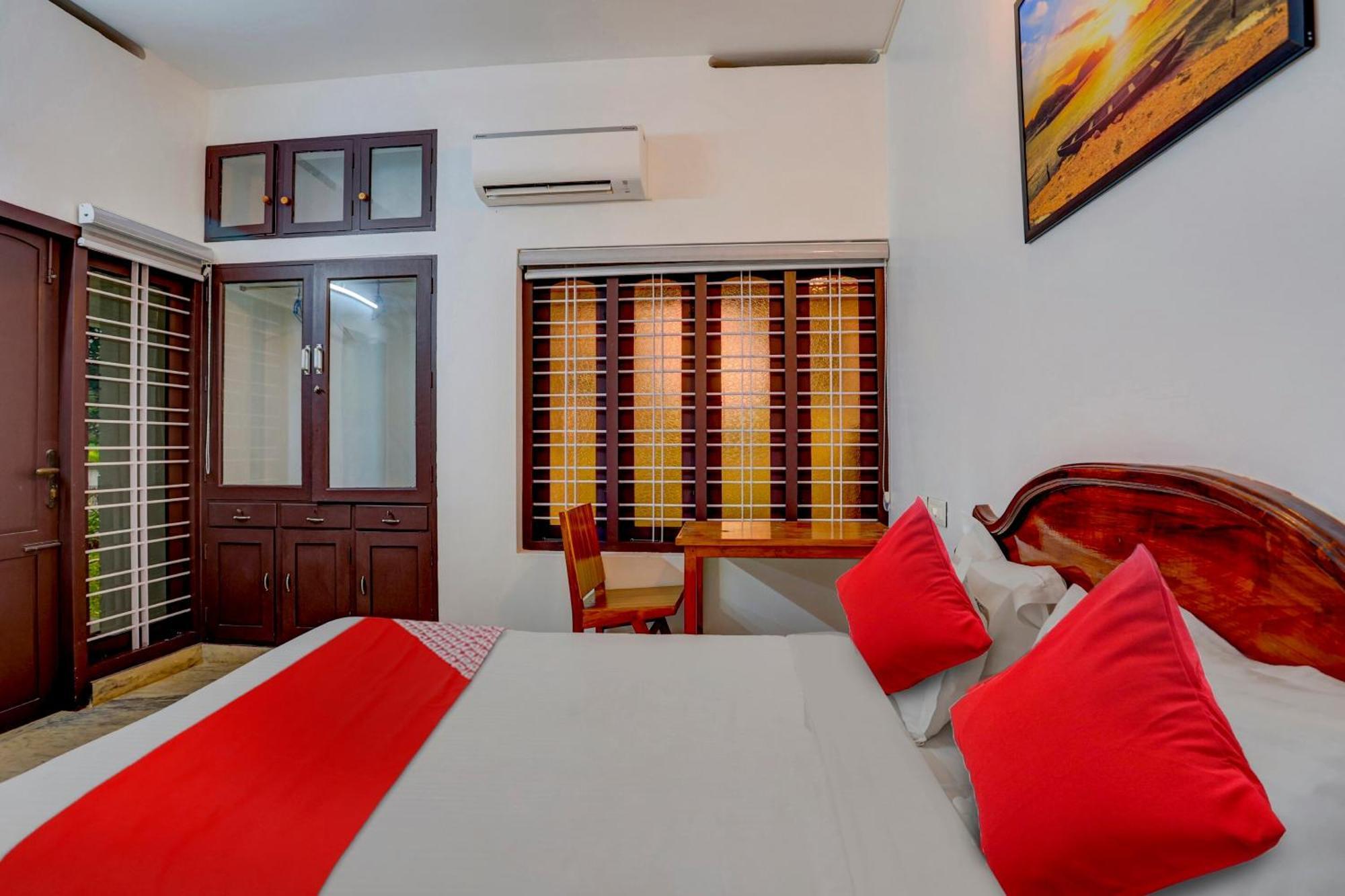 Hotel O Poptavern Heritage Kovalam Buitenkant foto